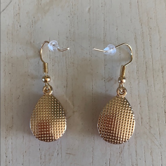 Pale Pink Druzy Earrings - Picture 4 of 4